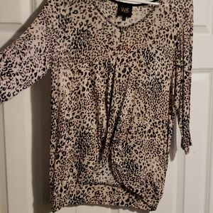Leopard top